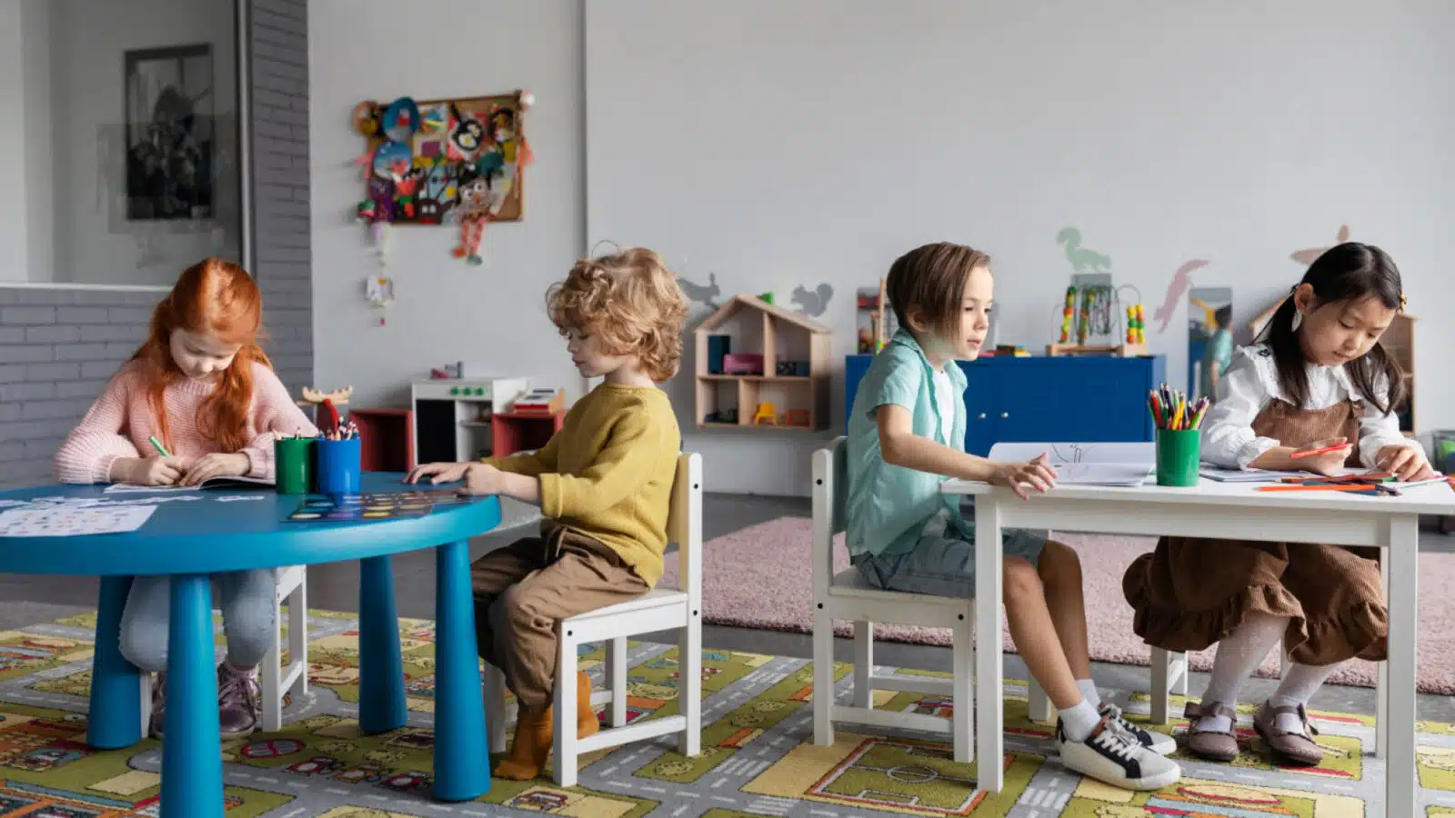 Comment bien choisir une table pour école maternelle adaptée au développement des enfants ?